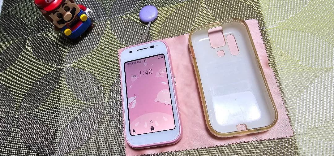 のキッズ向け携帯電話 mamorino6 マモリーノ6 ピーチピンクです。