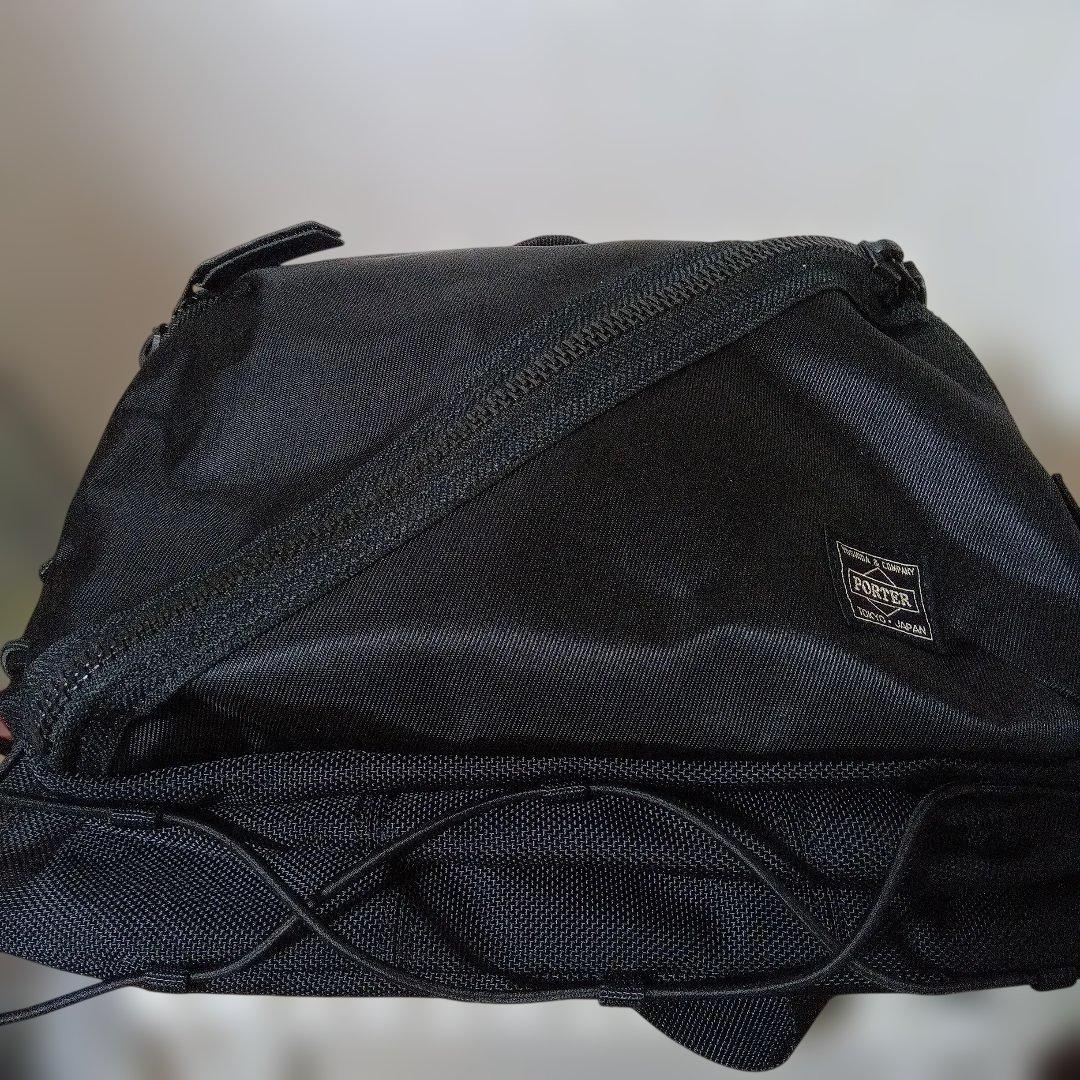 吉田カバン　PORTER ボディバッグシングス　 ブラック