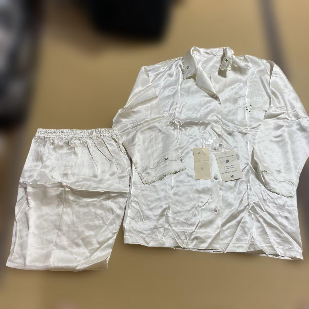 テ*)様 ワコール　シルク　絹　パジャマ　刺繍　ケセラ　花柄