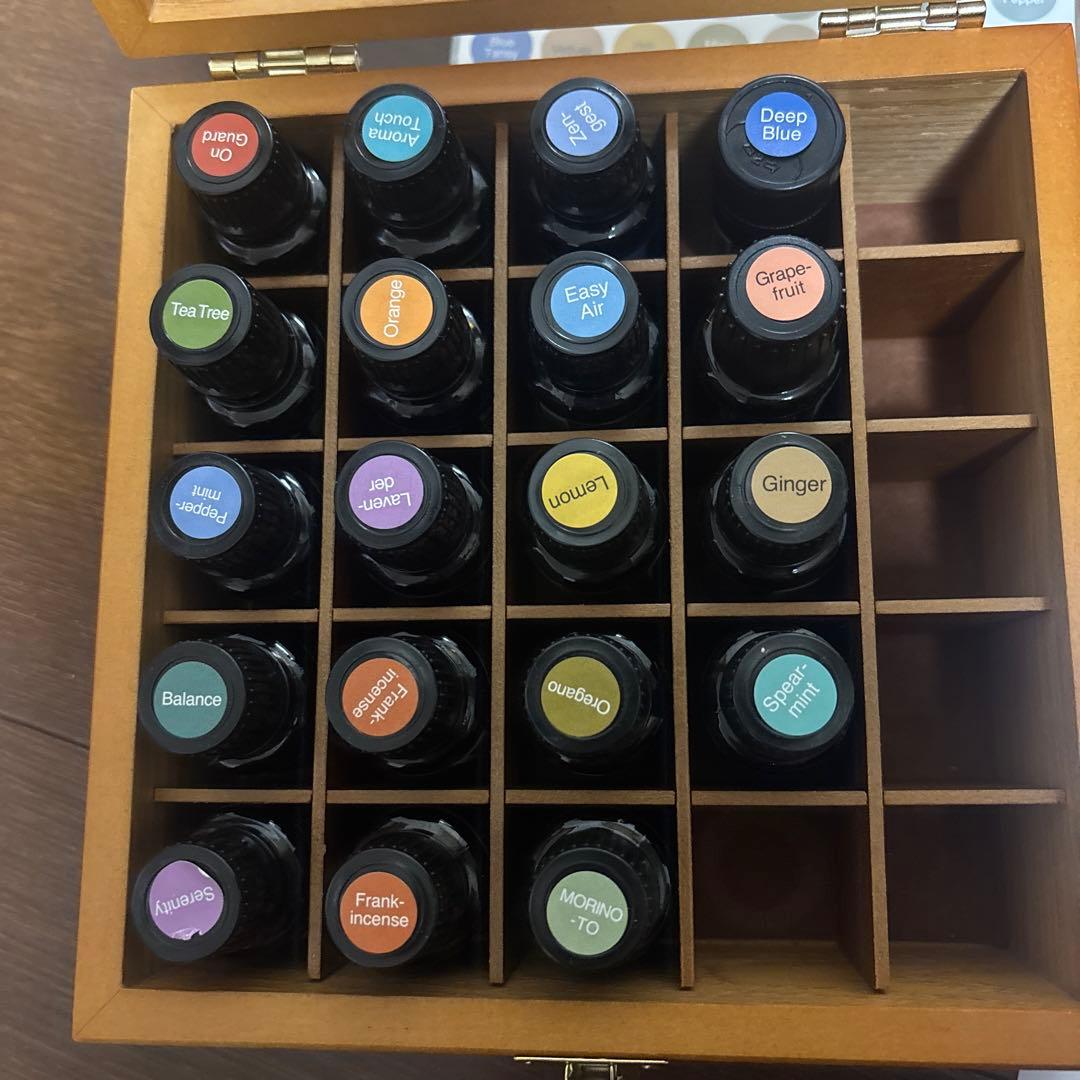 doTERRA オイル、ディフューザー、本、ミネラル他 まとめ売り