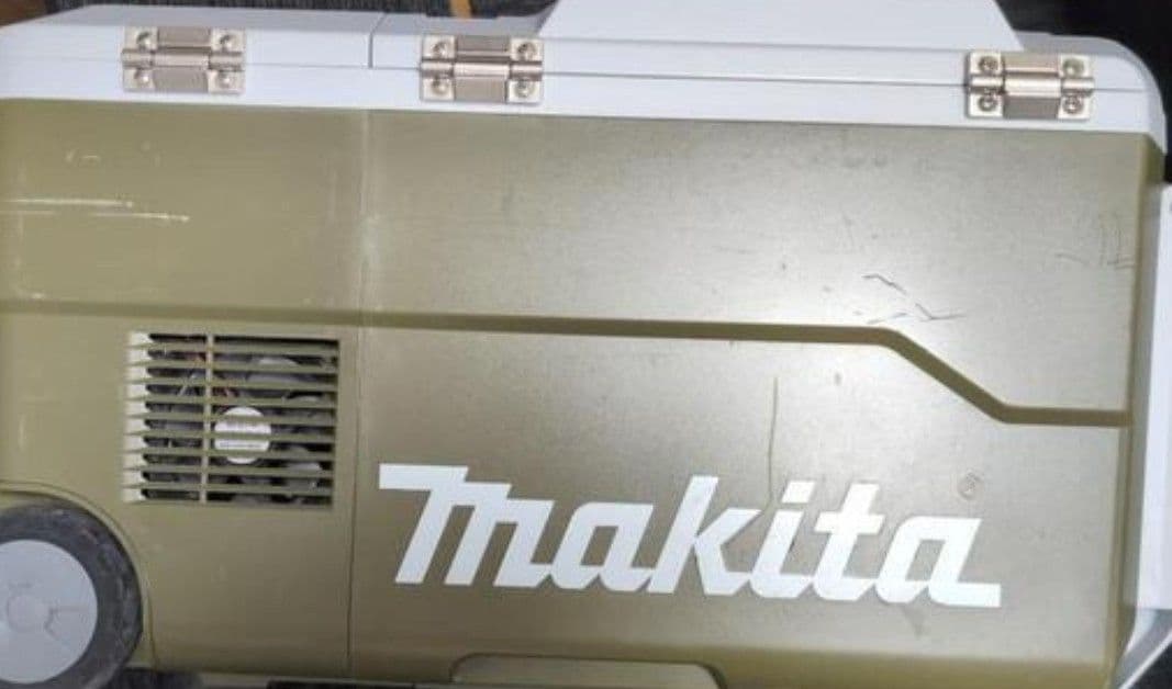 Makita 充電式保冷温庫 CW001G 20L アウトドア