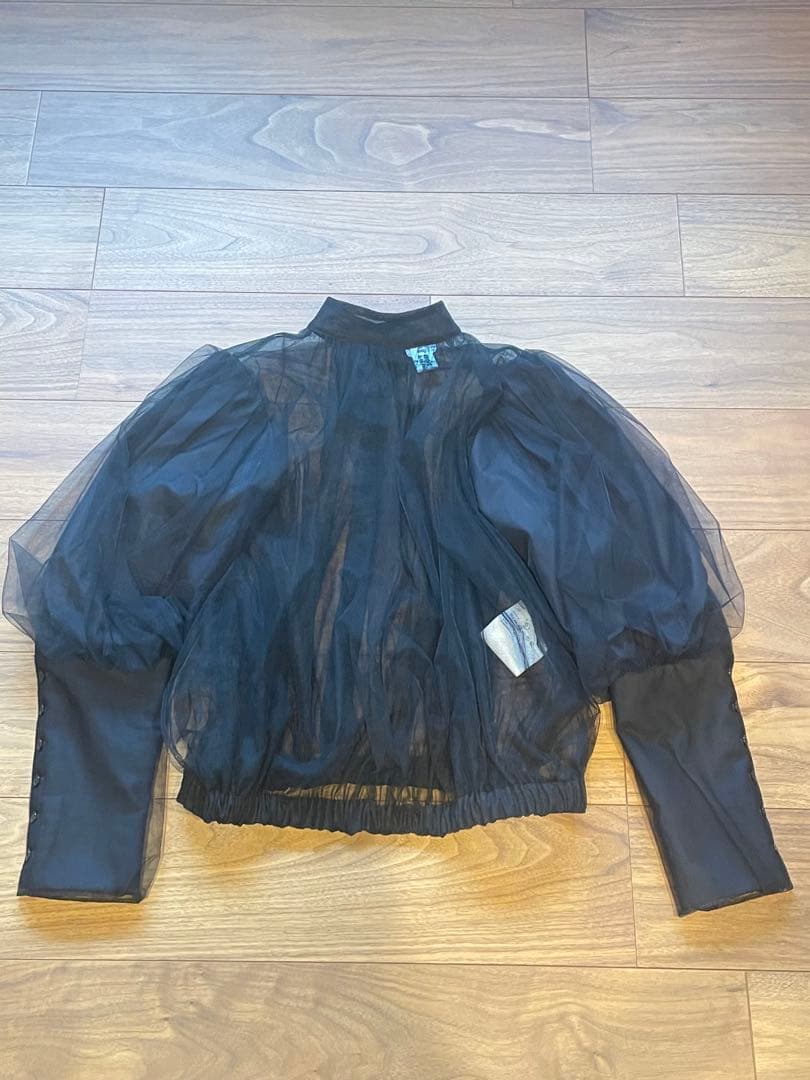 ノワールケイニノミヤ　コムデギャルソン　チュールトップス