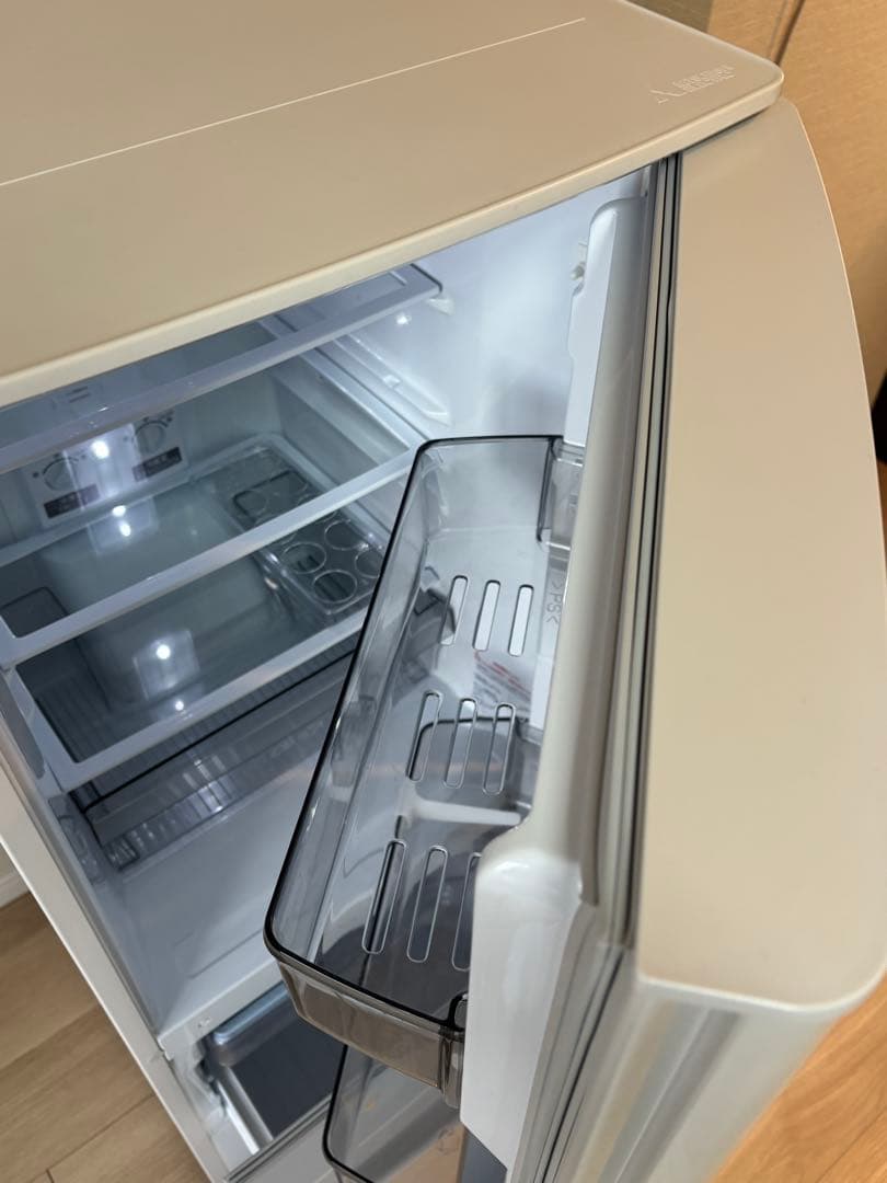 三菱冷凍冷蔵庫　２ドア　単身用