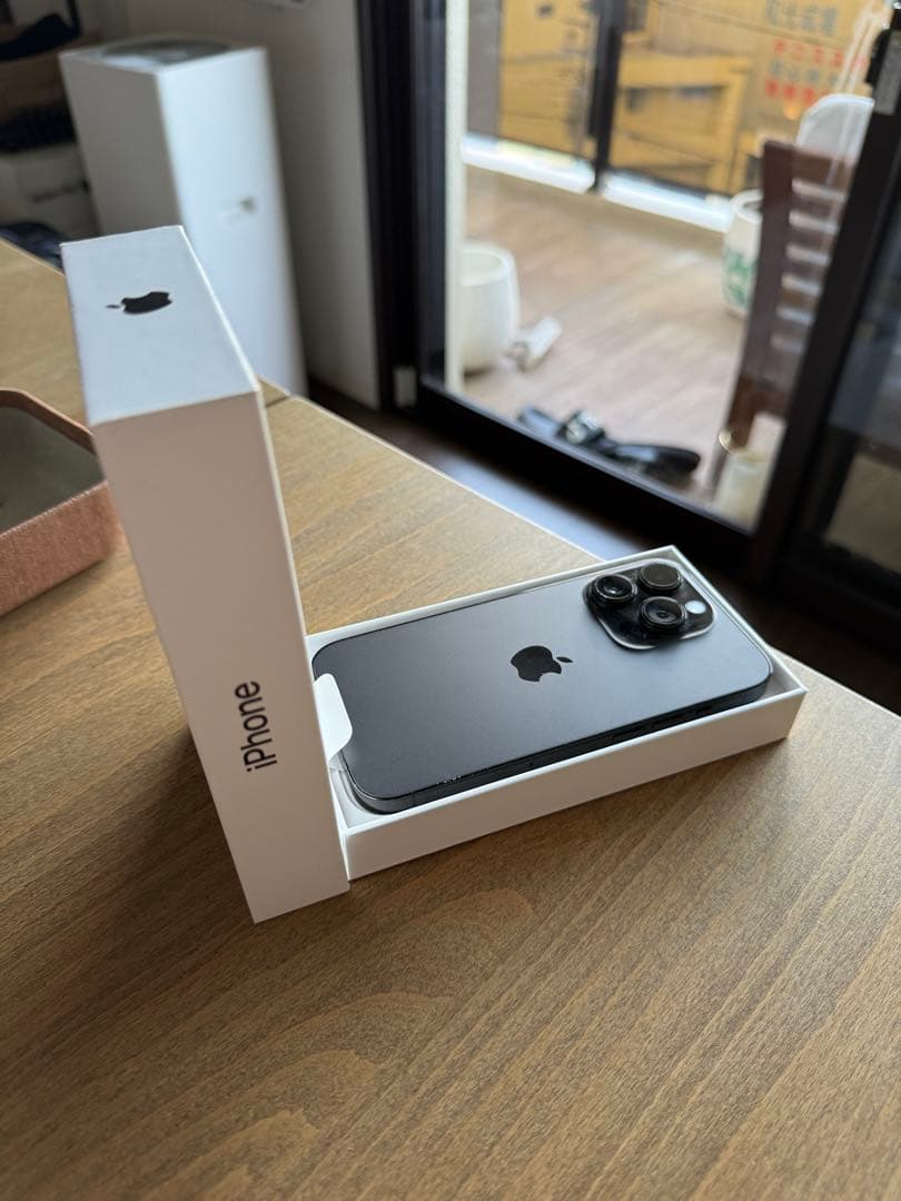 【美品】 iPhone 14 Pro 256GB スペースブラック