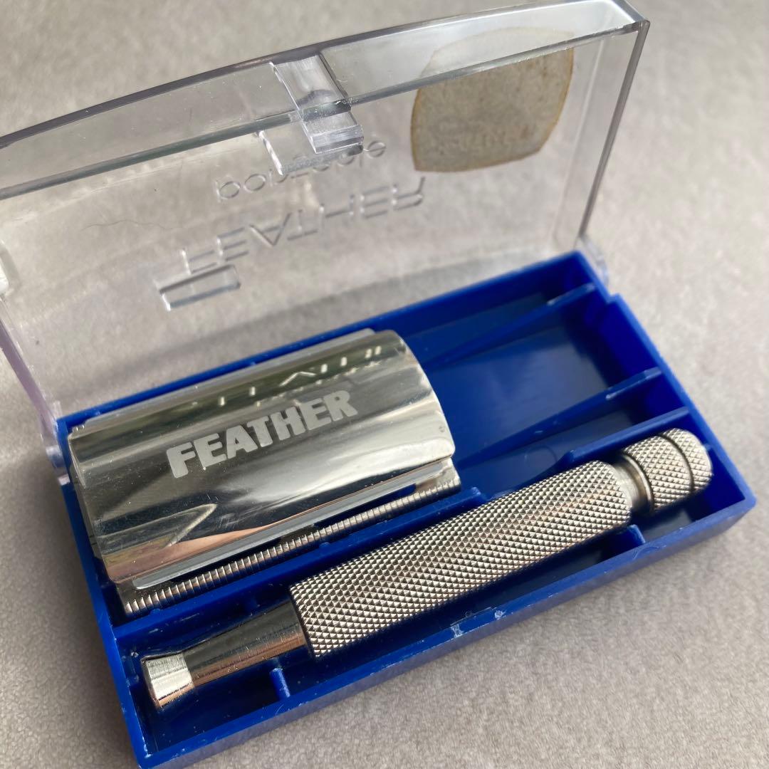フェザー　昭和レトロ　髭剃り　コンパクト　ビンテージ　両刃　カミソリ