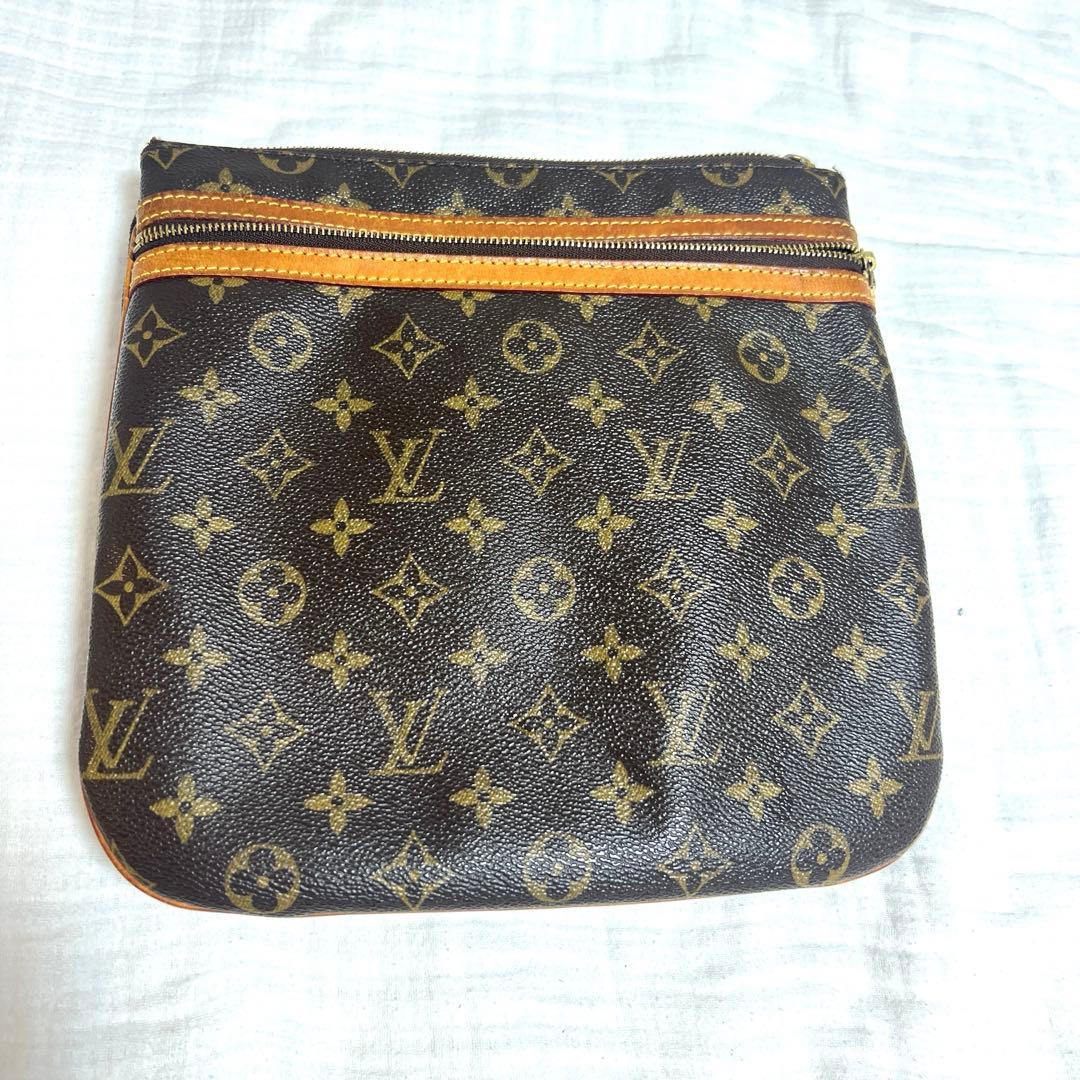 ルイヴィトン ショルダーバッグ 斜め掛け ポシェットボスフォール