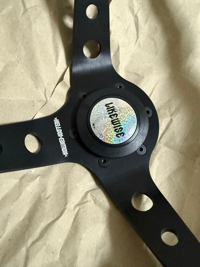 【らる】LIKEWISE HELLBOI Edition ステアリング