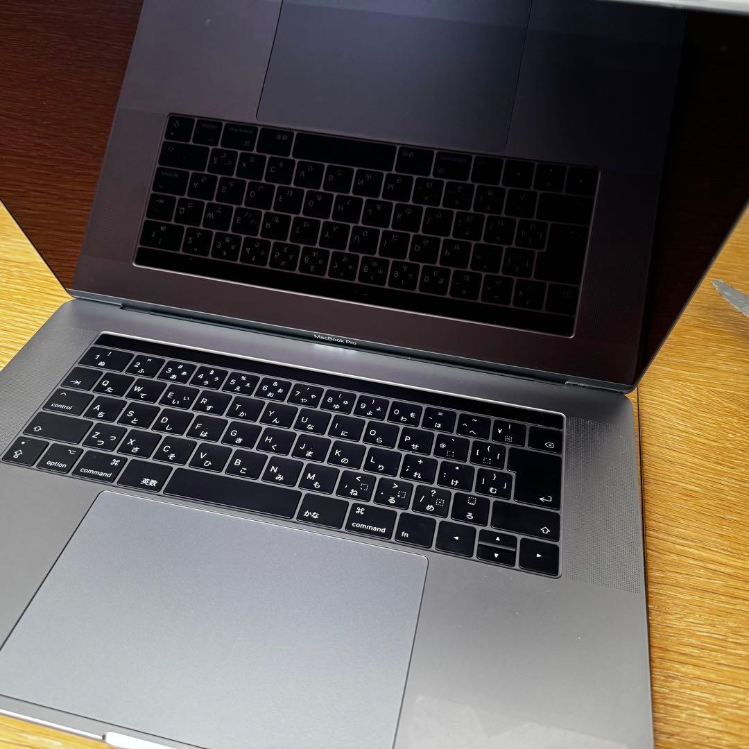 MacBook Pro 15インチ スペースグレー