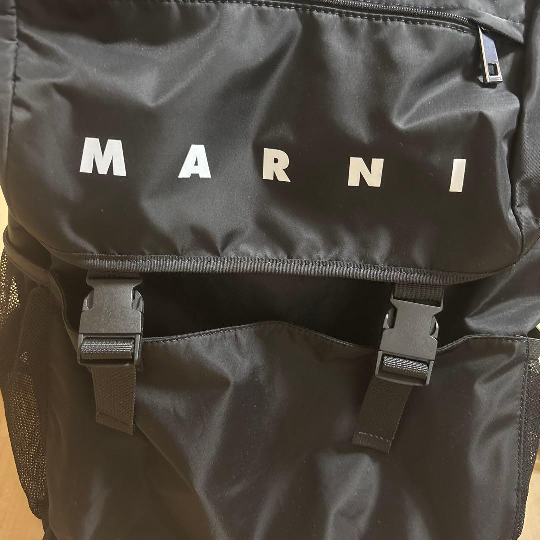 MARNI ブラック リュック 子供用(大人も使えます)