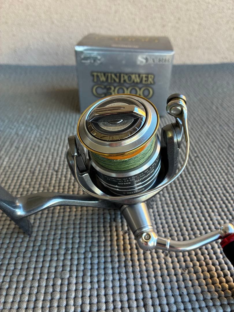 SHIMANO 08 TWIN POWER C3000 スピニングリール