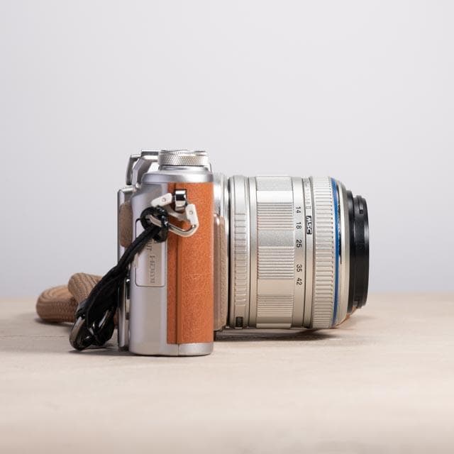 OLYMPUS PEN E-PL8 レンズキット スマホ転送OK