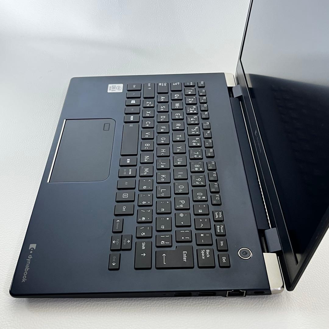 dynabook G83FP 第10世代i5 8GB256GB Win11