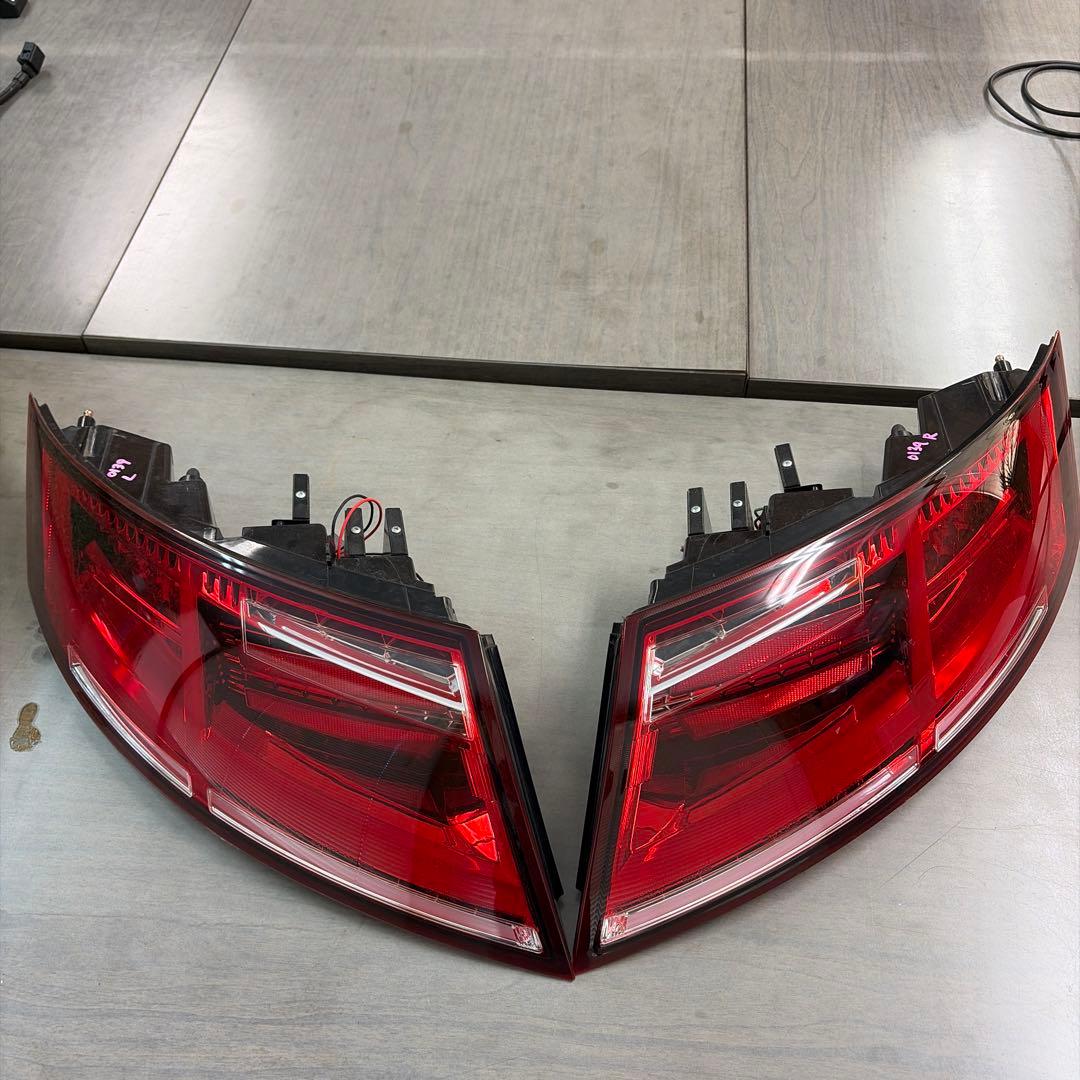 アウディTT Sonar製　テールランプ