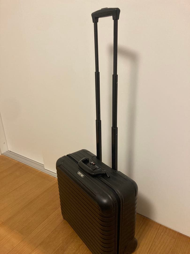 RIMOWAリモワ サルサ機内持込み23Lマットブラック2輪TSAロック