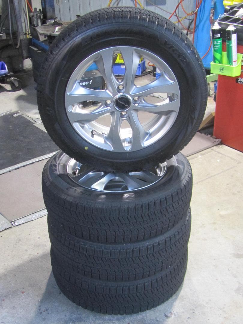 185/65R15　スタッドレス　ブリヂストンブリザック　フリードスパイクなど