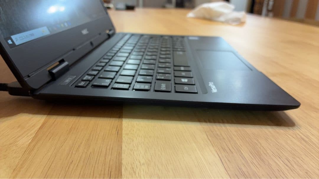 軽量薄型NEC VKT12HZG3 Core i5 SSD256GB 8GB