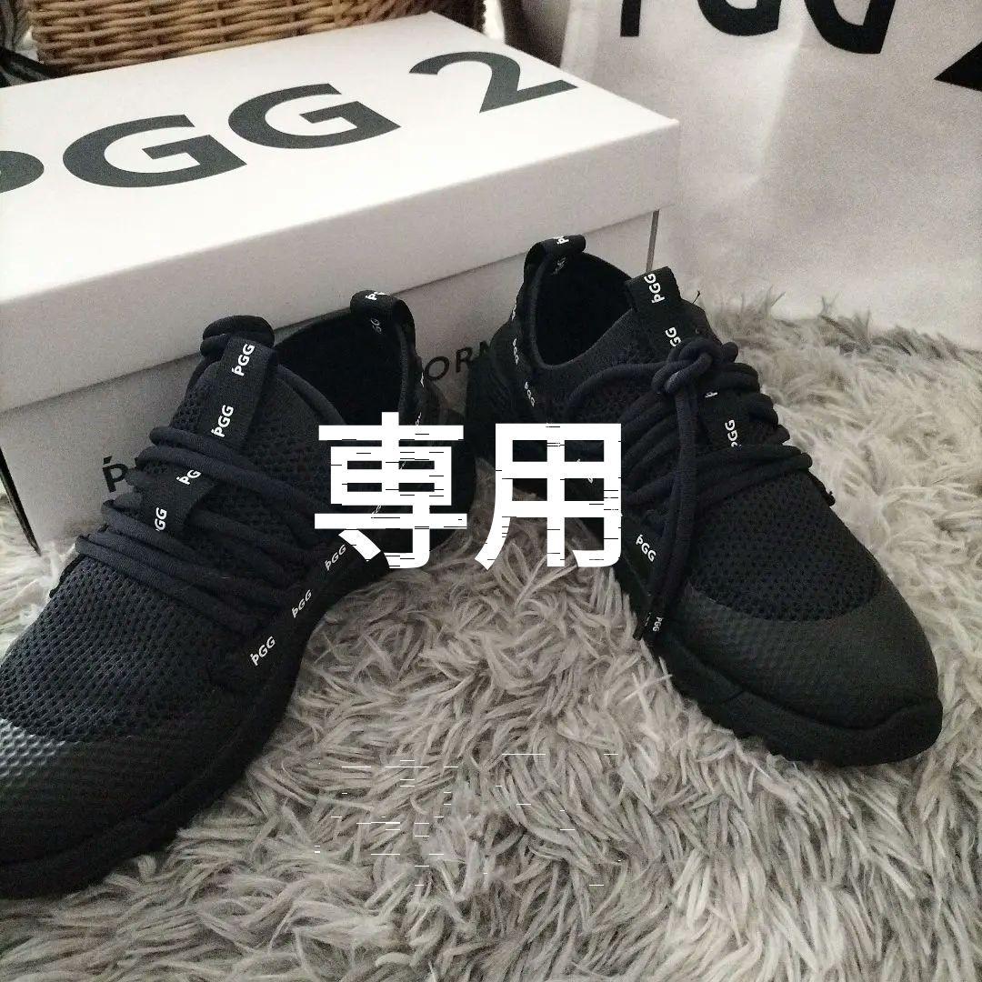 ほぼ未使用パーリーゲイツ スニーカー 22.5cm ブラック