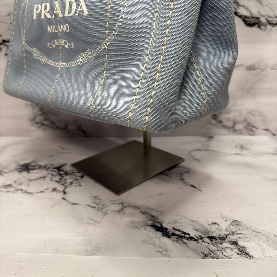 (美品)大人気、プラダ、カナパ、2wayバッグ、人気色、水色、3角プレート、高級