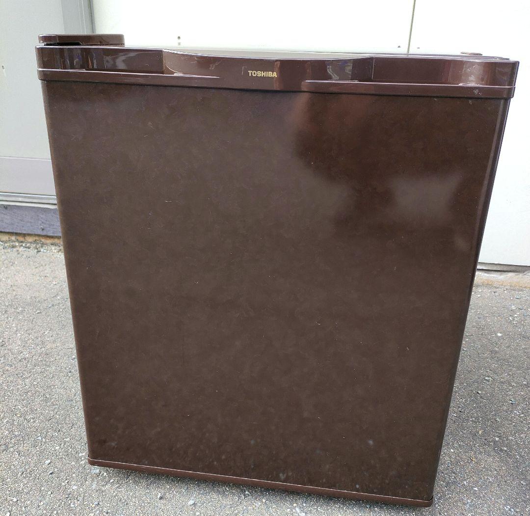 東芝 小型冷蔵庫 希少な左開き 自動霜取 ホテル客室仕様 静音 左右扉付替え可能