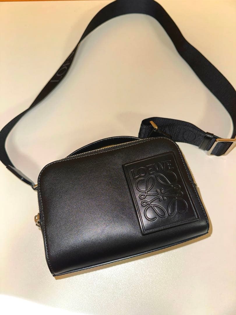 期間限定値下げ LOEWE カメラ クロスボディバッグ ミニ ブラック付属品完備