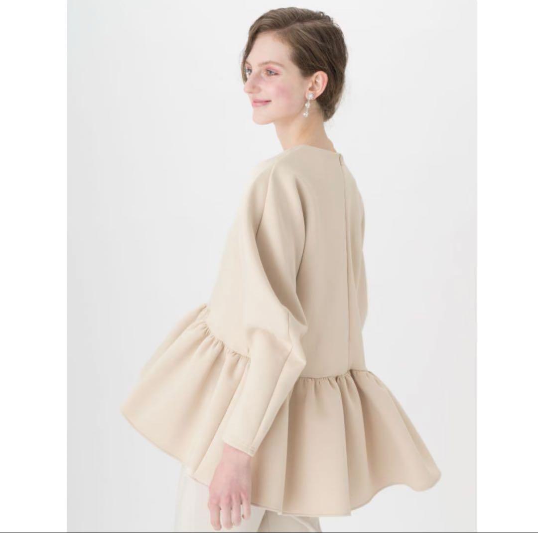 ★新品未使用★TSURU By MARIKO OKAWA ベージュ長袖トップス