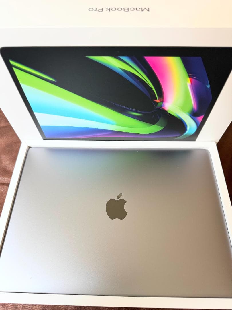 MacBook Proシルバー本体 充電最大容量100％メモリ8g/256g