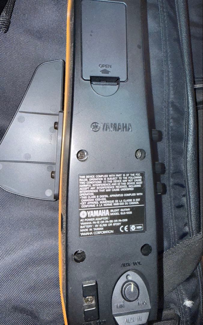 YAMAHA SLG110S ヤマハ サイレントギター ナチュラルケース付