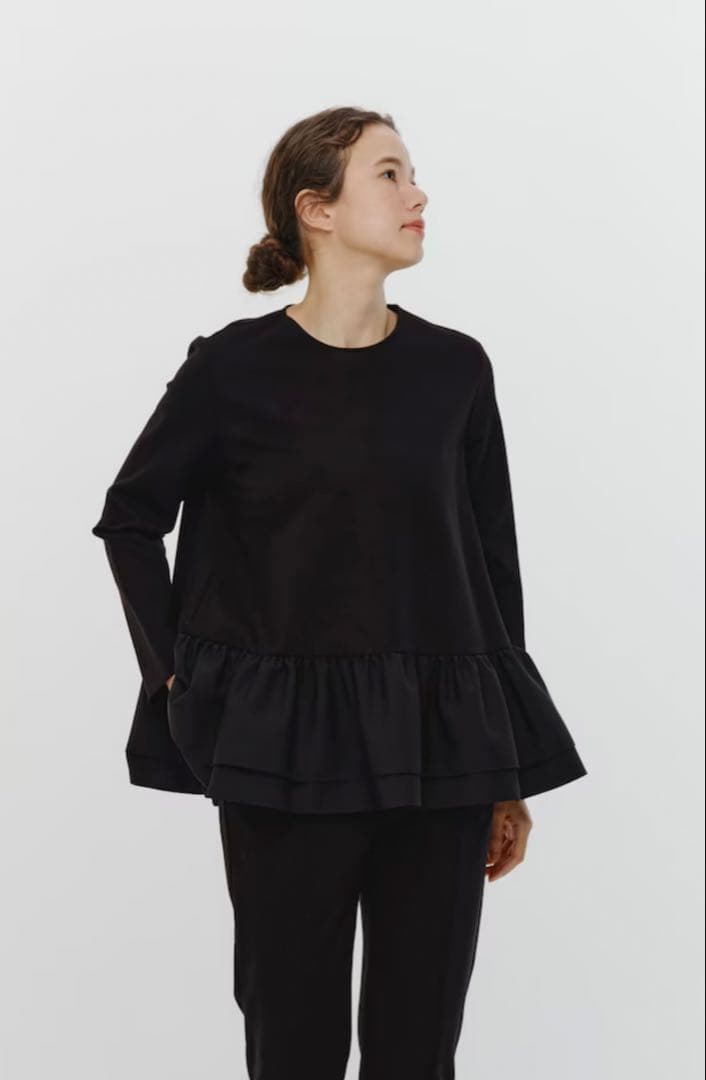 yori⭐︎美品 ぬくぬく ヘムダブル ティアードブラウス36 ブラック2025年