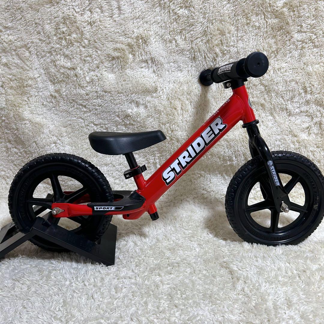 【未使用級】STRIDER SPORTS ストライダー スポーツ 12　レッド