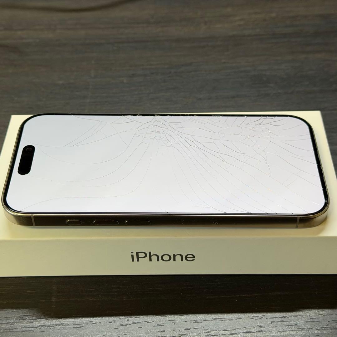 【画面ワレ】iPhone16pro 128GB ナチュラルチタニウム