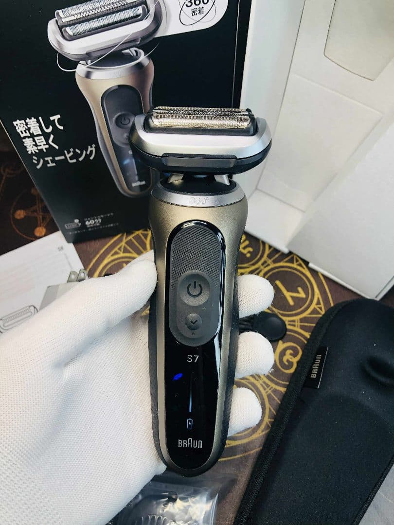 【美品】ブラウン シリーズ7 72-C1500s メンズシェーバー