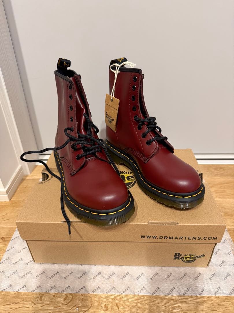 【新品】Dr.マーチン1460 8ホールレザーレースアップブーツ/チェリーレッド