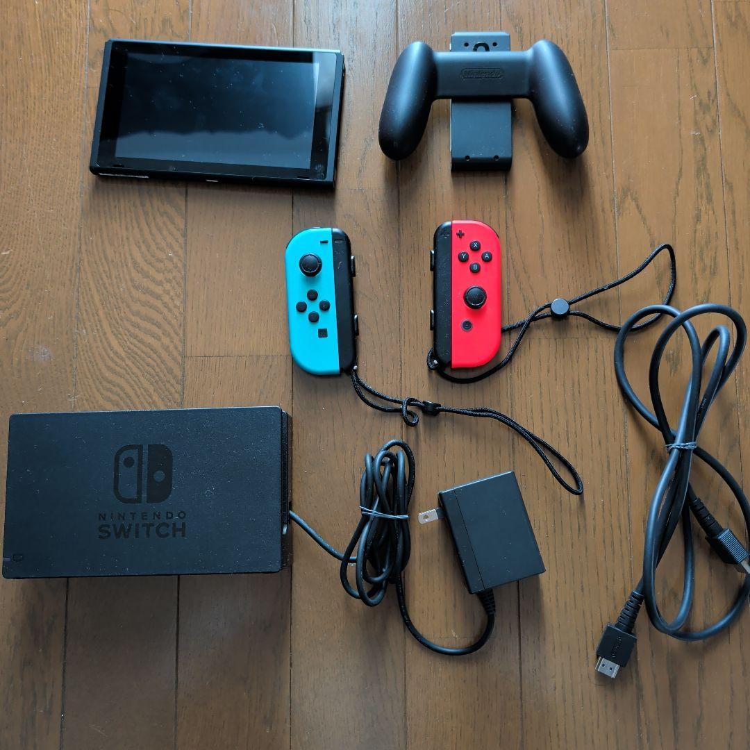 Nintendo Switch 本体 + 付属品　箱なし