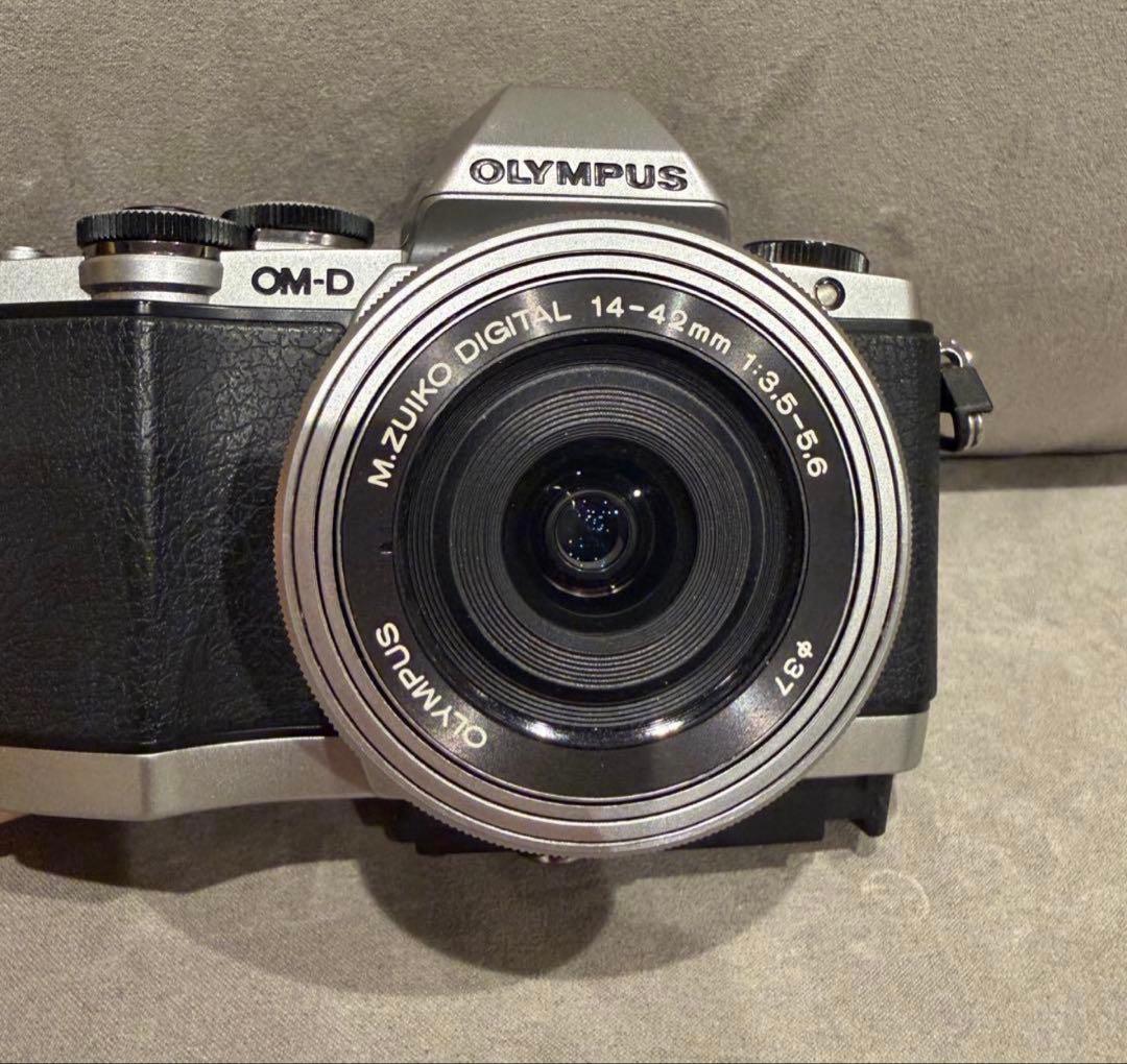 デジタルカメラ OLYMPUS OM-D E-M10