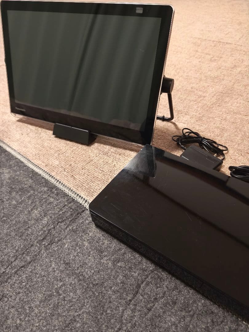 Panasonic 多機能ポータブル防水テレビ UN-TD10S