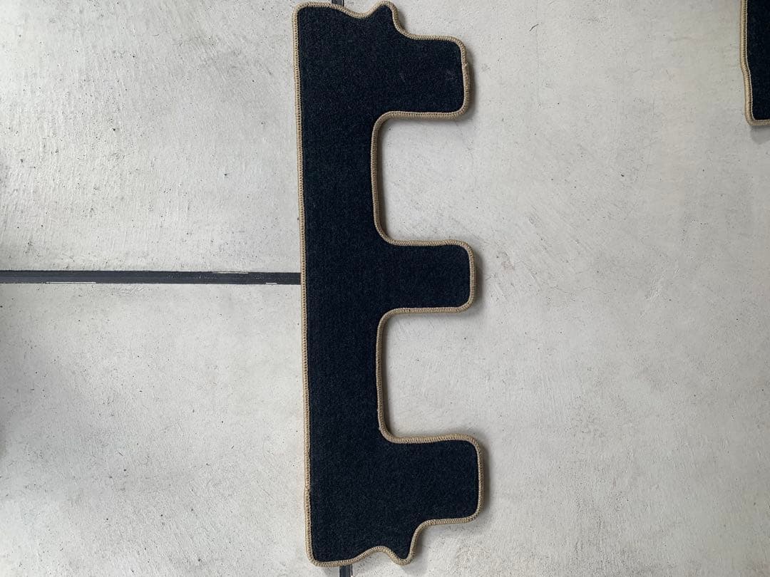 トヨタ　ランドクルーザープラド　150後期　純正フロアマット　7人用