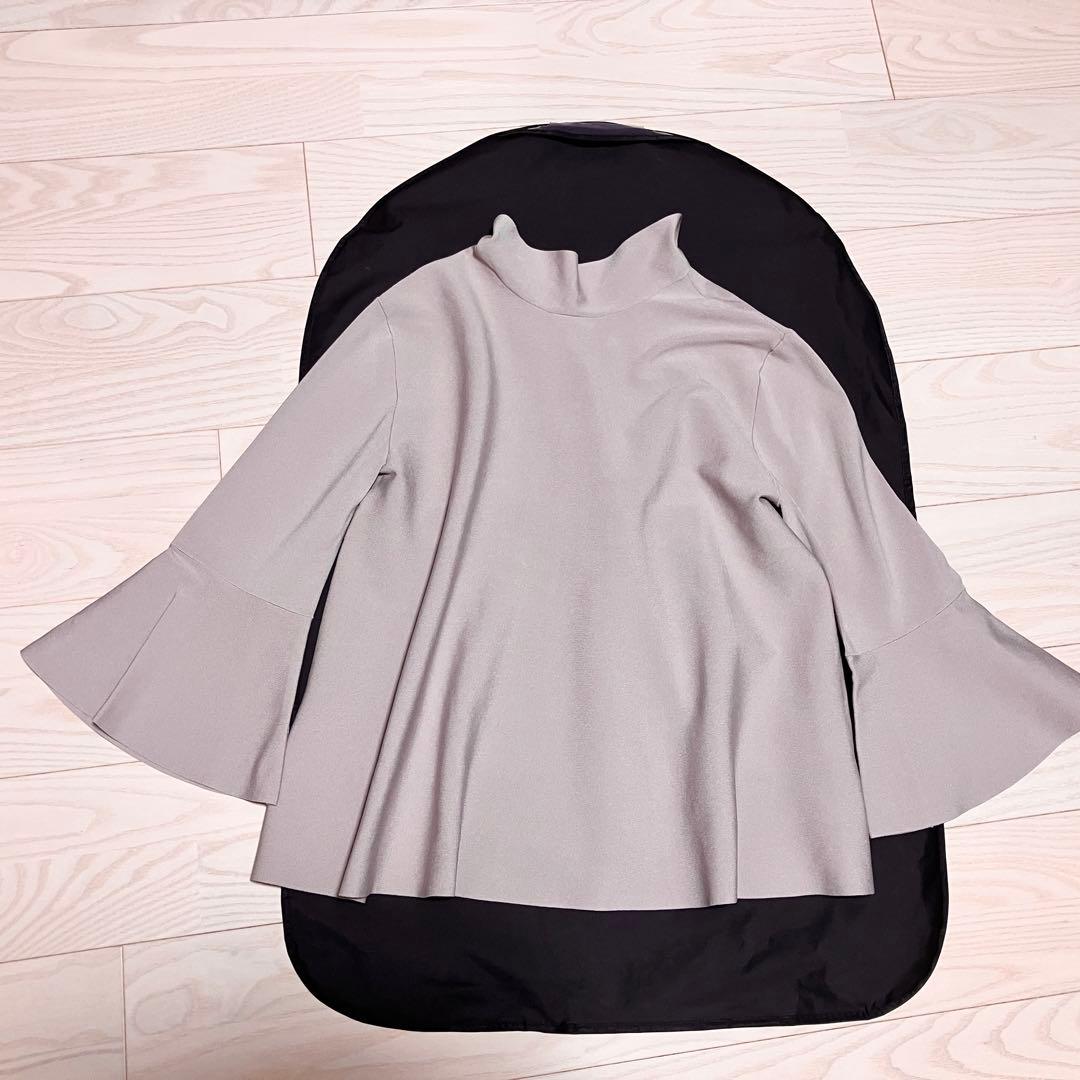 美品　ADORE くすみピンク ソフトニット フレアスリーブ リボン ボウタイ