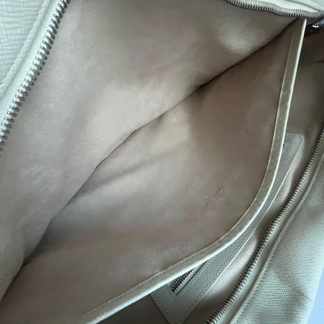 極美品✨️ GLOBE TROTTER 　ビジネスバッグ　白　ショルダー　レザー