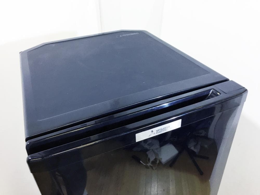 30日迄！送料無料 三菱 146L 冷蔵庫【MR-P15Z-B】