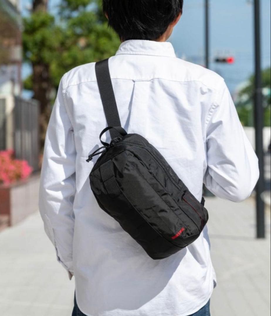 BRIEFING SLING WALKER ブラック