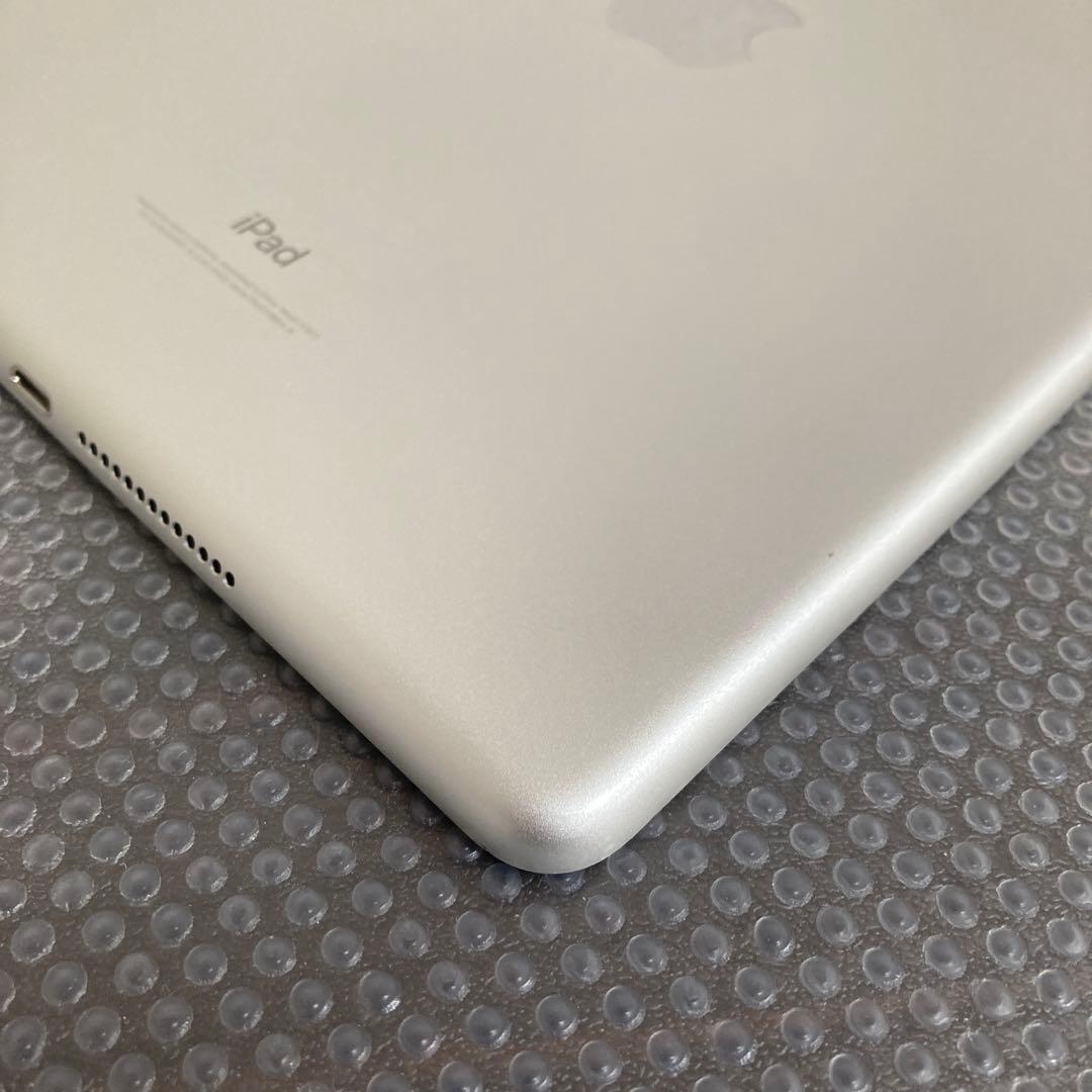 144【早い者勝ち】iPad5 第5世代 32GB SIMフリー☆