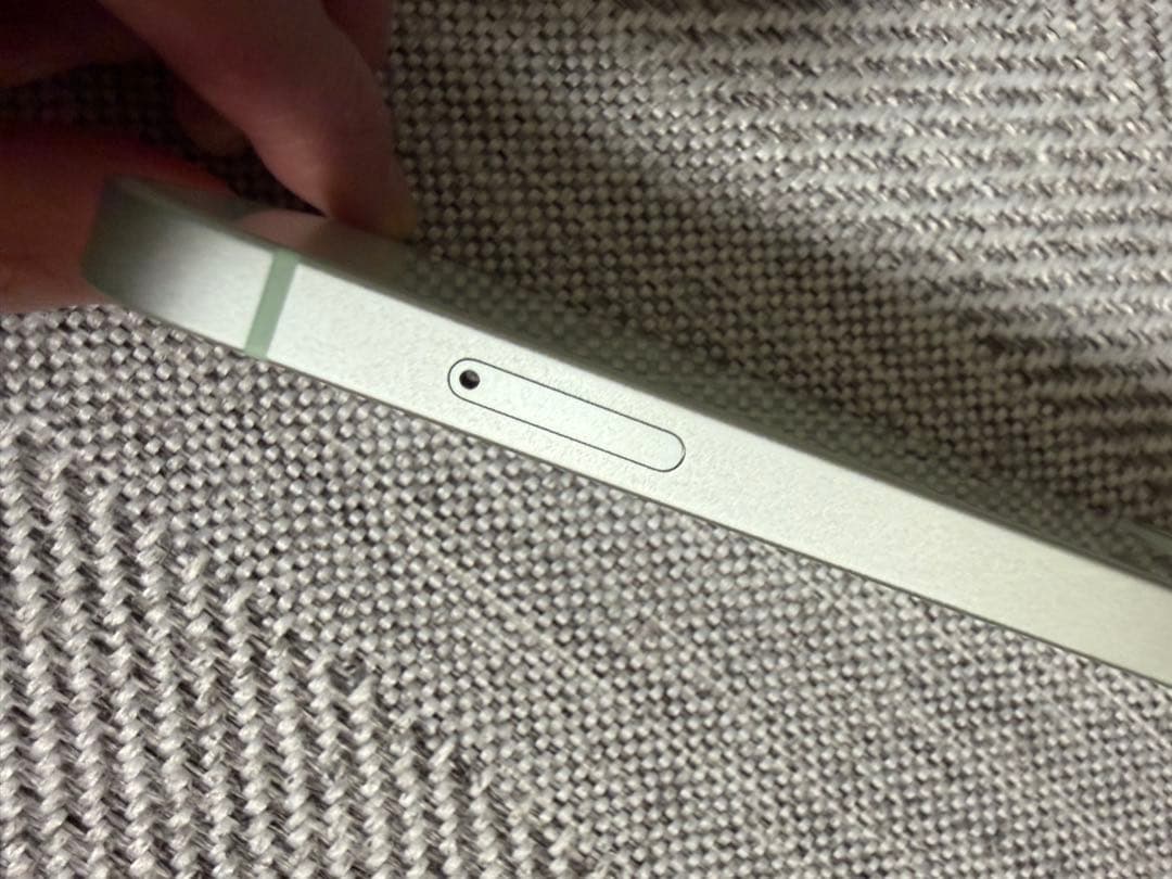 iPhone12 64GB SIMフリー バッテリー82％ ホワイト 傷少ない