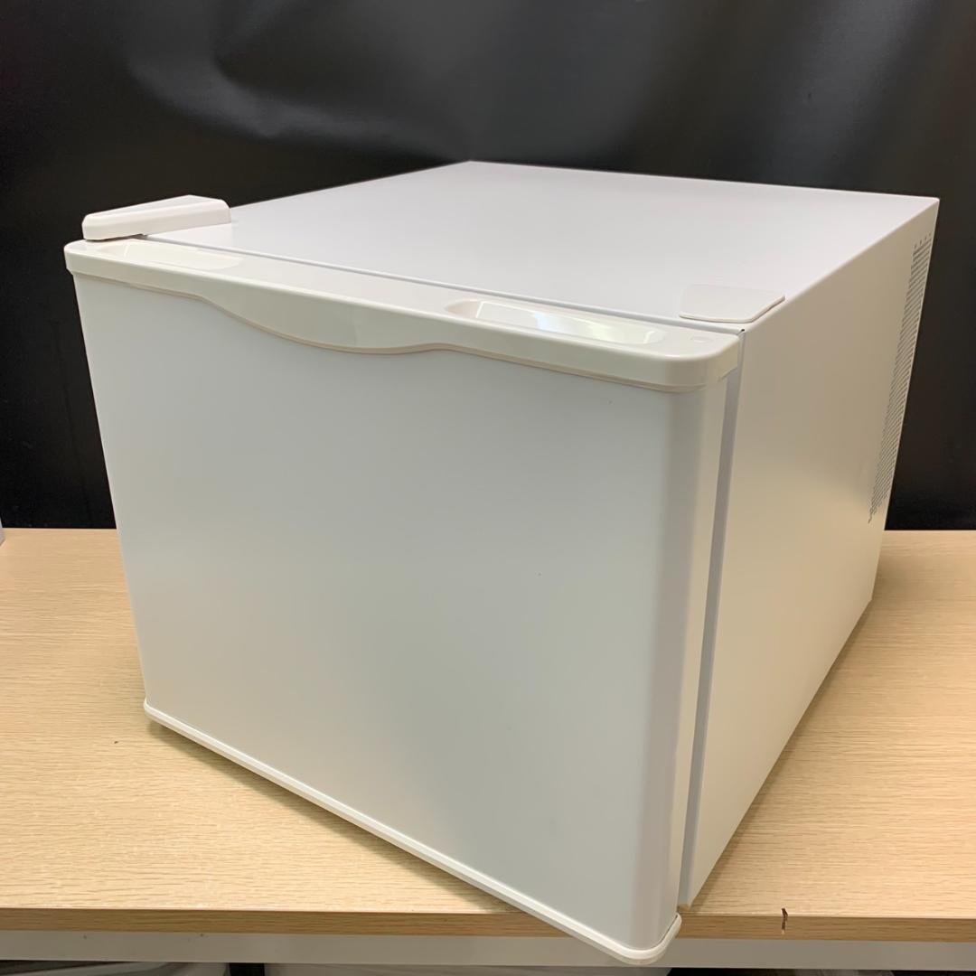 ★AMADEO　17L　冷蔵庫　ペルチェ式　WRF-1017AM