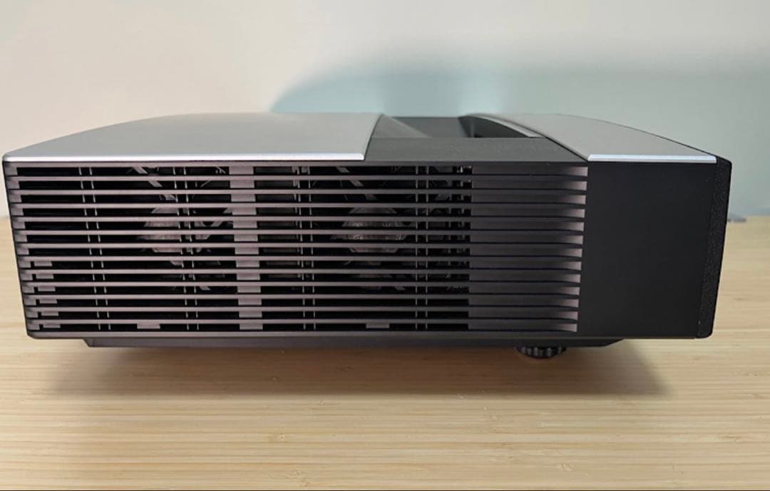 超短焦点 レーザー4Kプロジェクター XGIMI AURA 新品同様