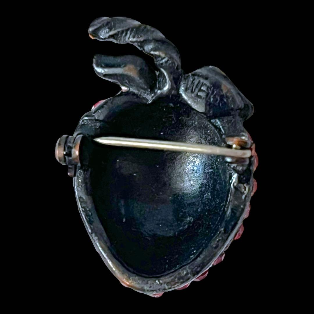 ☆BLACK FRIDAY福袋☆レッド&ピンク系☆ブランド&蛍光ブローチ多数！