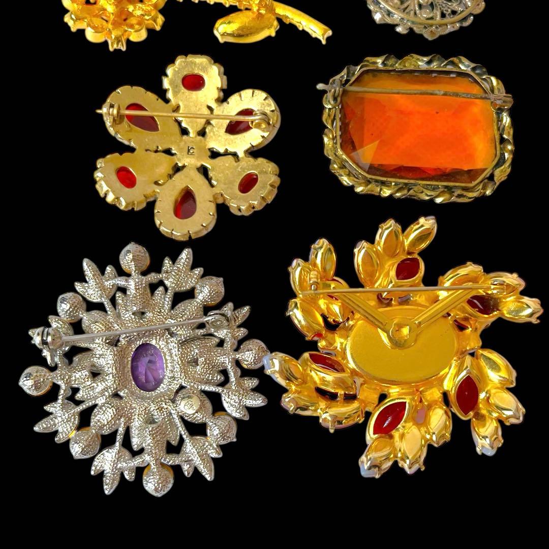 ☆BLACK FRIDAY福袋☆レッド&ピンク系☆ブランド&蛍光ブローチ多数！