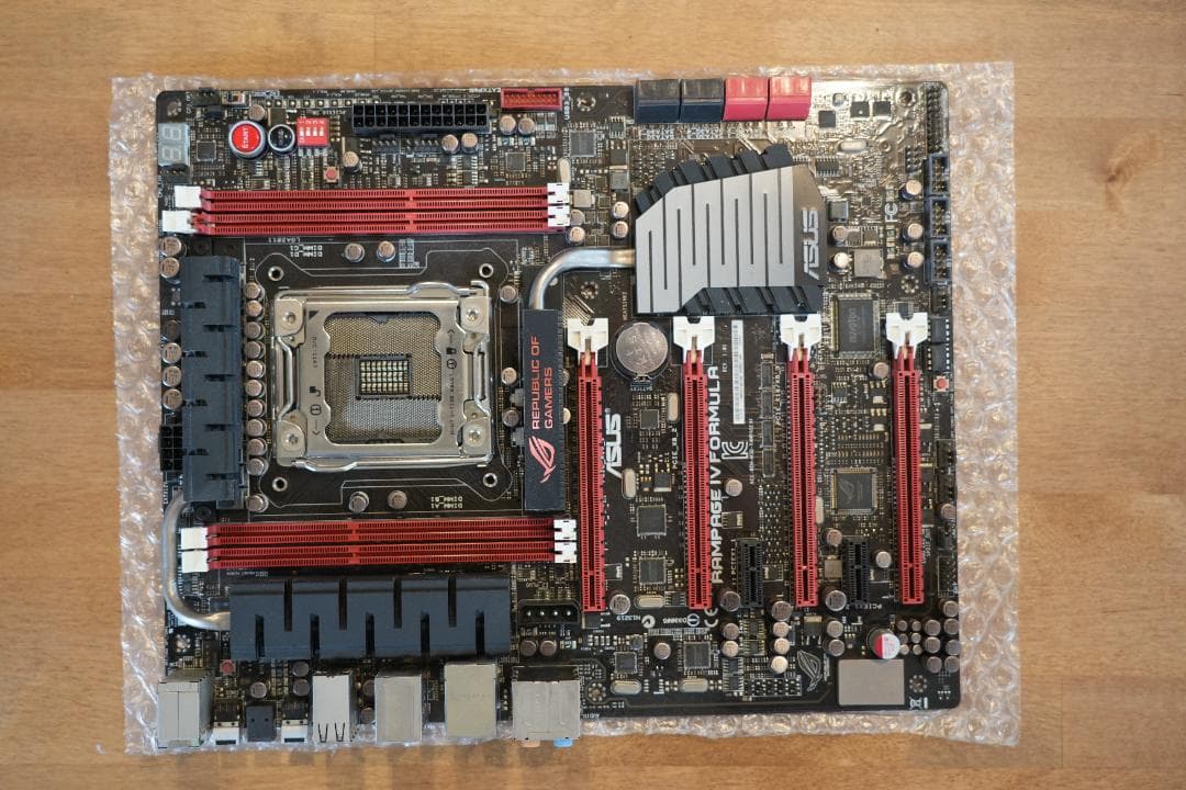 ASUS 「R.O.G.」マザーボード Rampage IV Formula