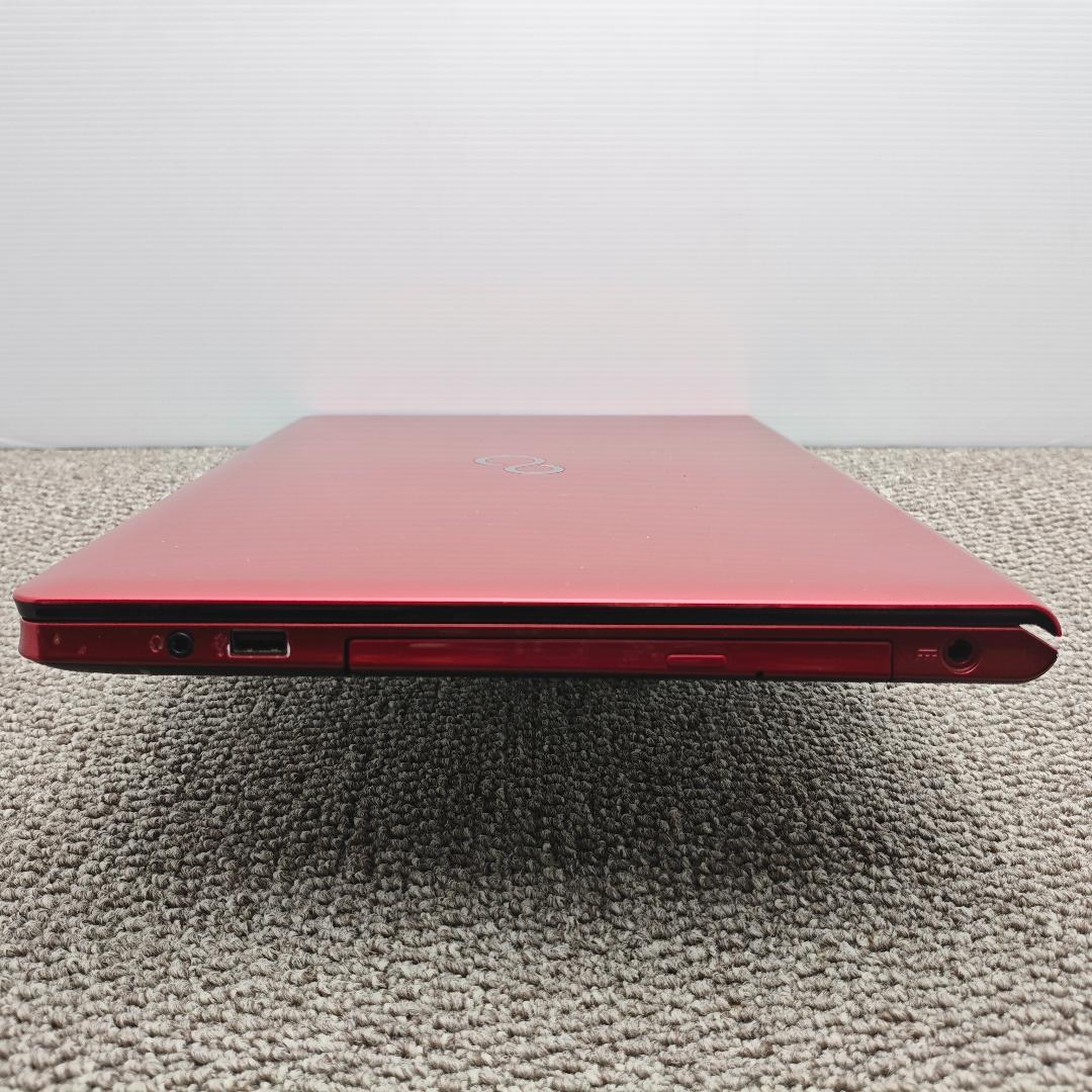 鮮やかレッドのWindows11✨i7&SSDリカバリ済　富士通ノートパソコン