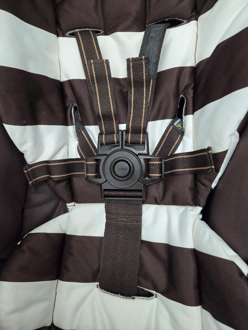 コンビ ネムリラ 4キャス オートスウィング ハイローチェアー 自動