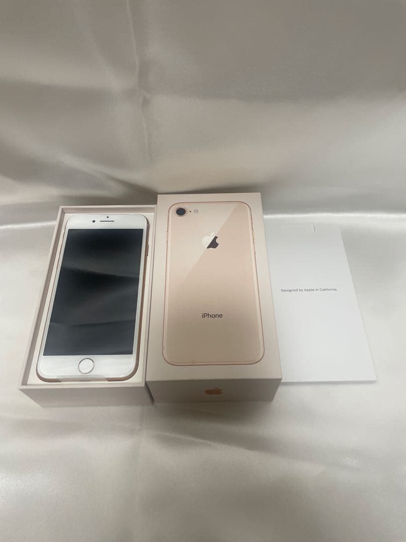 新品未使用　Apple iPhone 8 64GB ゴールド 本体